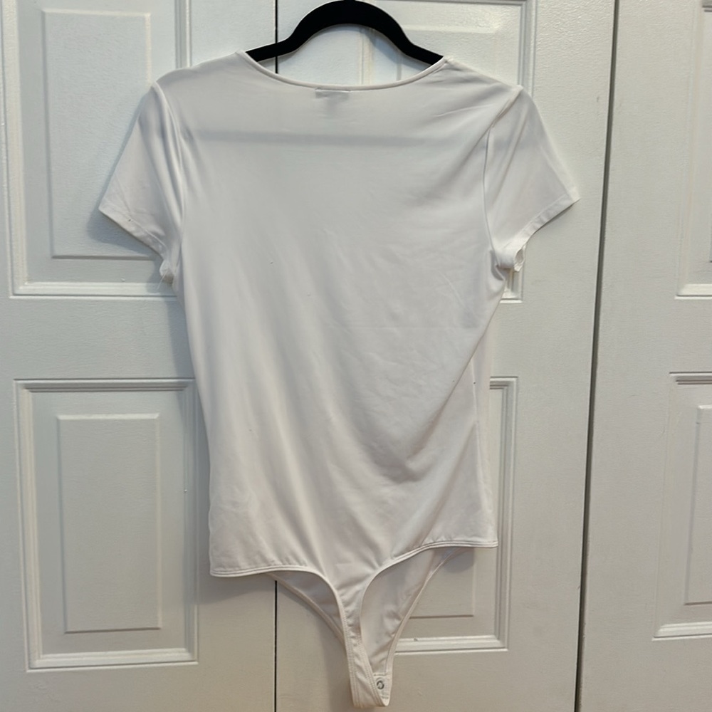 Express whit body contour bodysuit - Picture 5 of 5